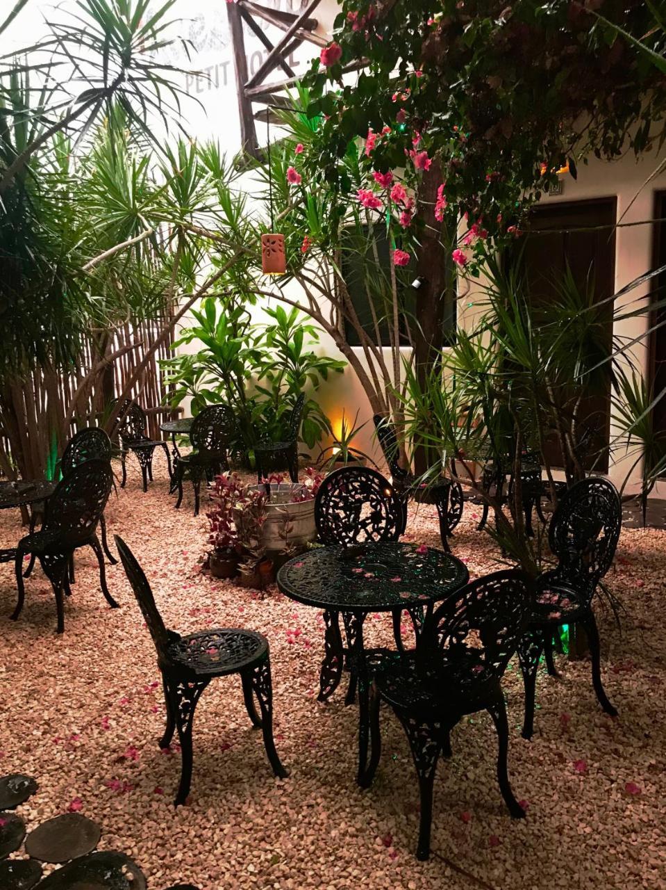 Lo Nuestro Petit Hotel Тулум Екстер'єр фото